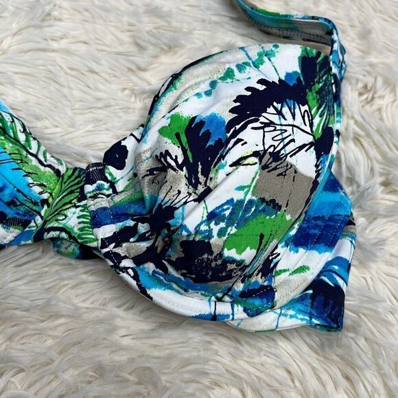 Tommy Bahama Abstract Print Halter Tie Bikini Top NWT Size 34B - Picture 2 of 7